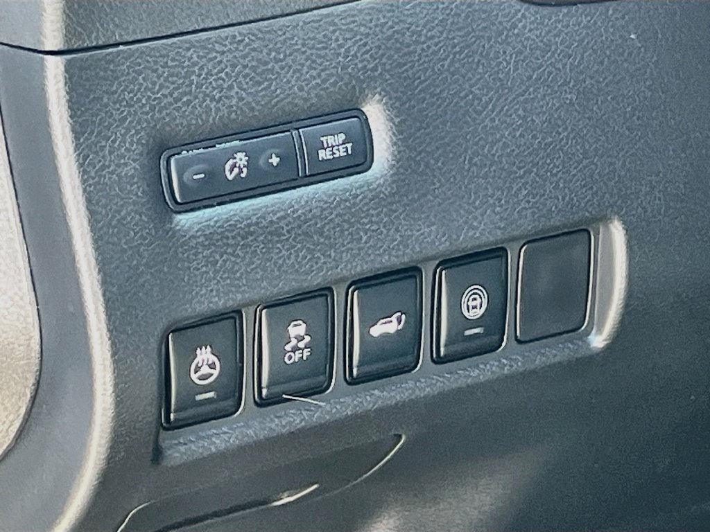 Used 2022 Nissan Murano SL w/ SL Moonroof Package FWD image 10