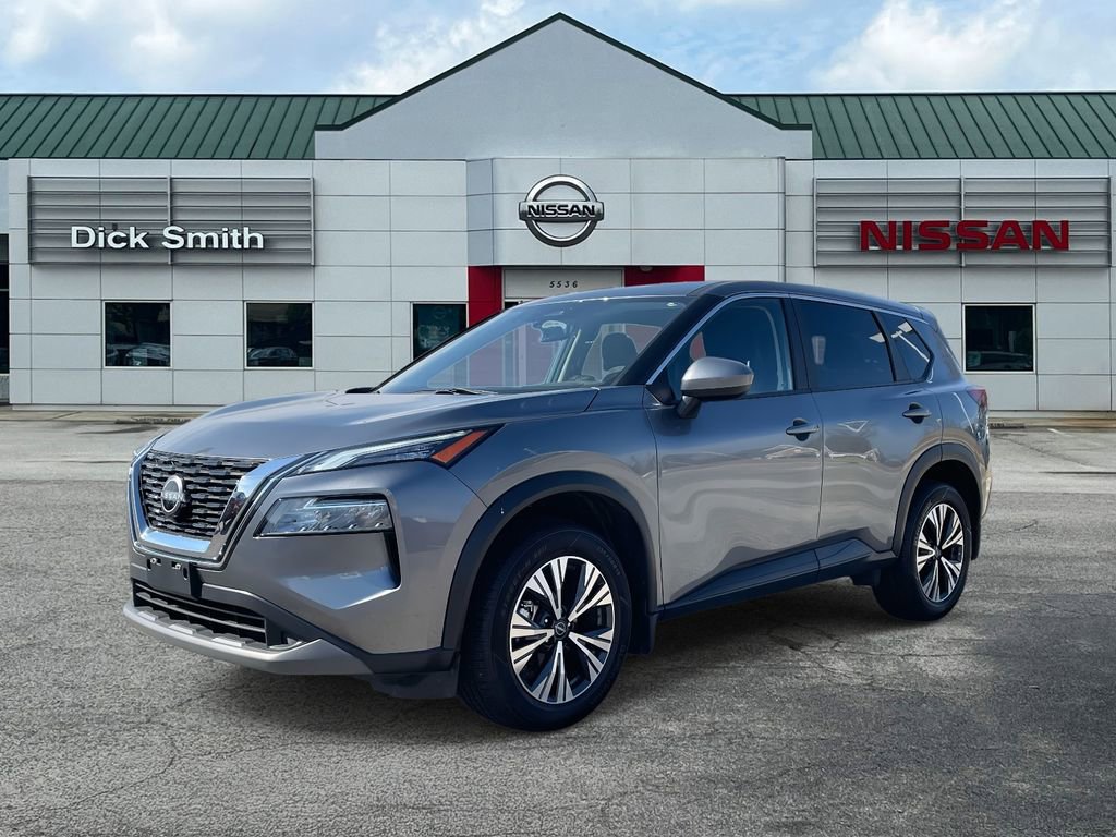 Used 2023 Nissan Rogue SV image 3