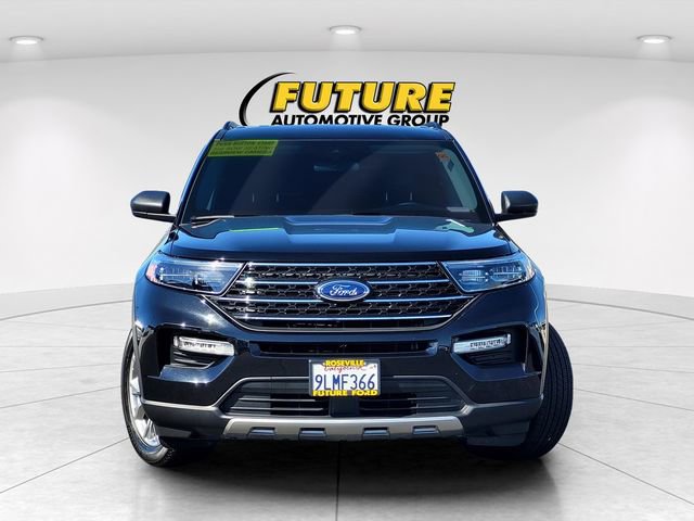 Used 2023 Ford Explorer XLT w/ Equipment Group 202A AWD/4WD image 2