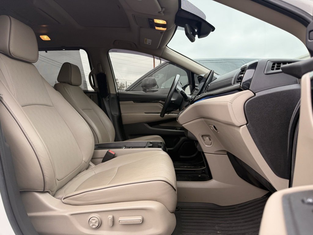 Used 2022 Honda Odyssey Elite image 15