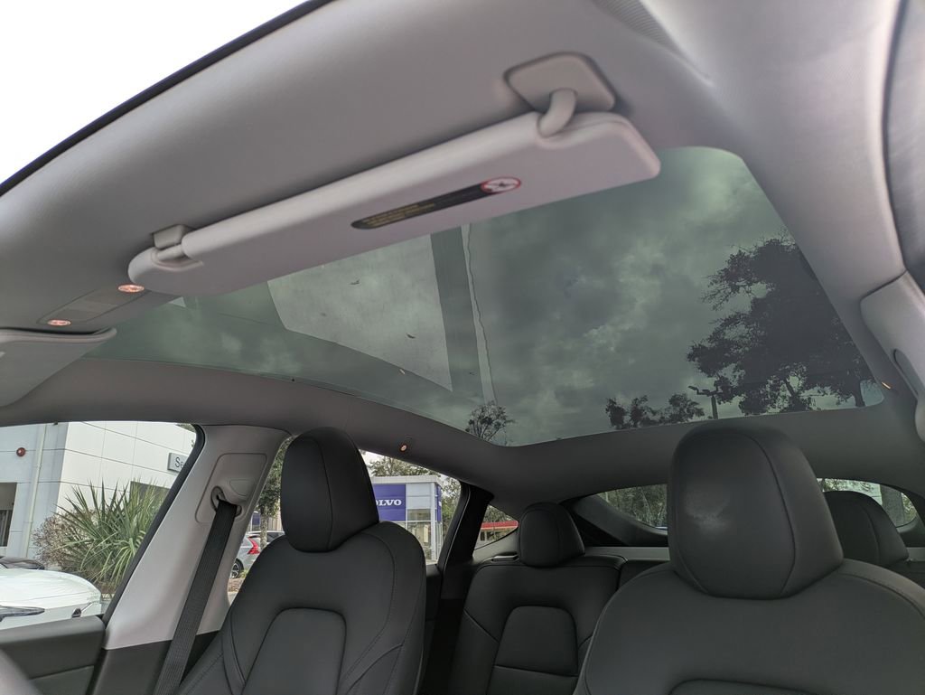 Used 2024 Tesla Model Y Long Range image 23