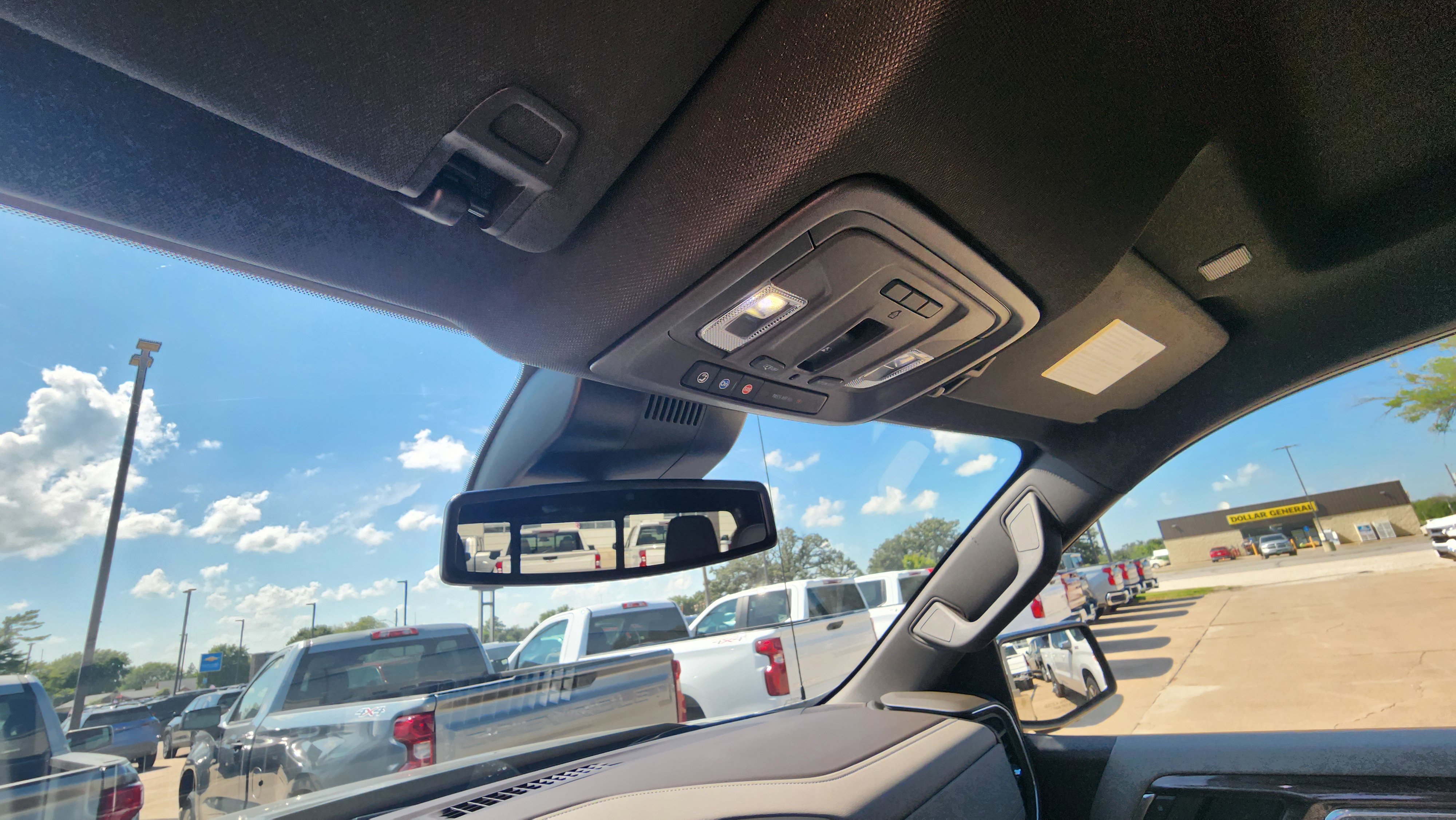 New 2025 Chevrolet Silverado 1500 LTZ w/ Z71 Off-Road Package image 15