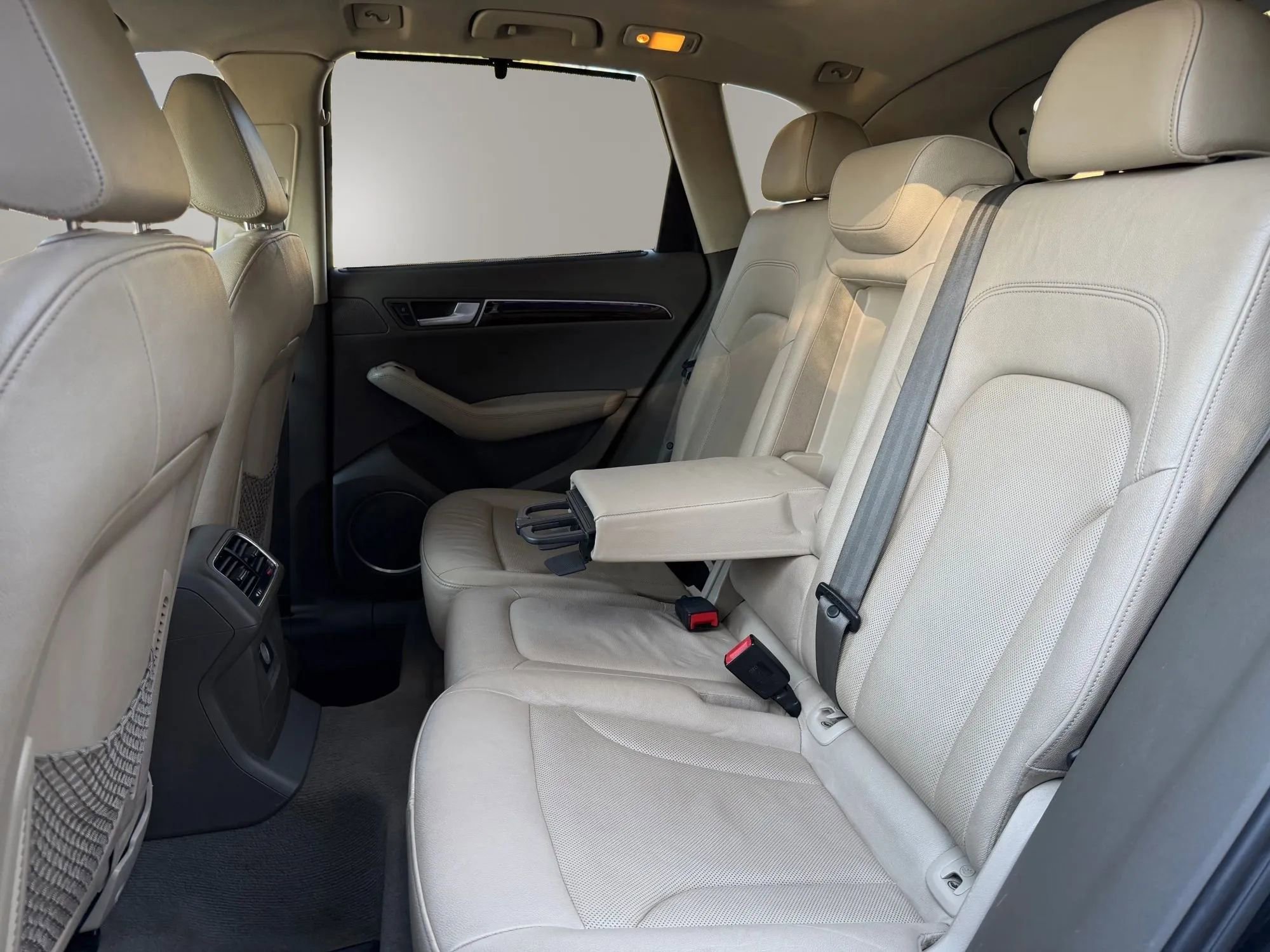 Used 2012 Audi Q5 3.2 Prestige image 36