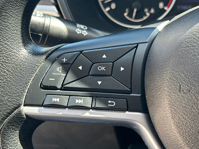 Used 2024 Nissan Altima 2.5 SV AWD/4WD image 28