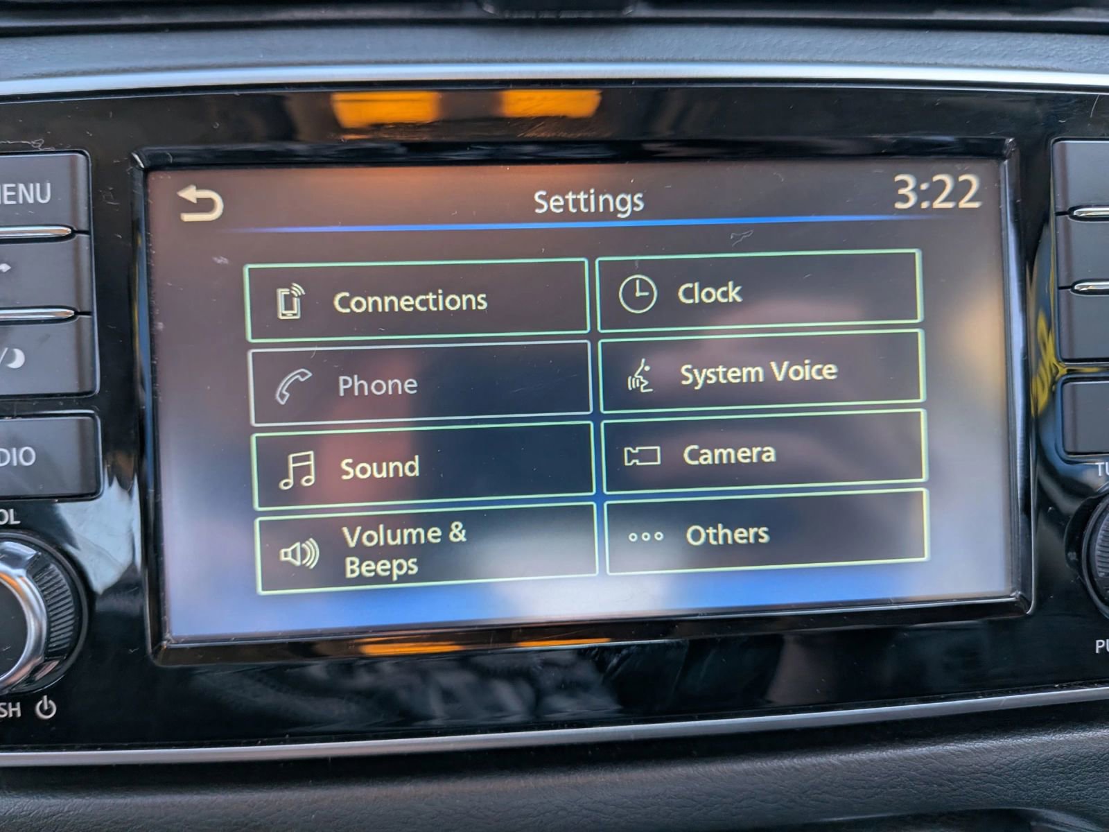 Used 2025 Nissan Versa S image 42