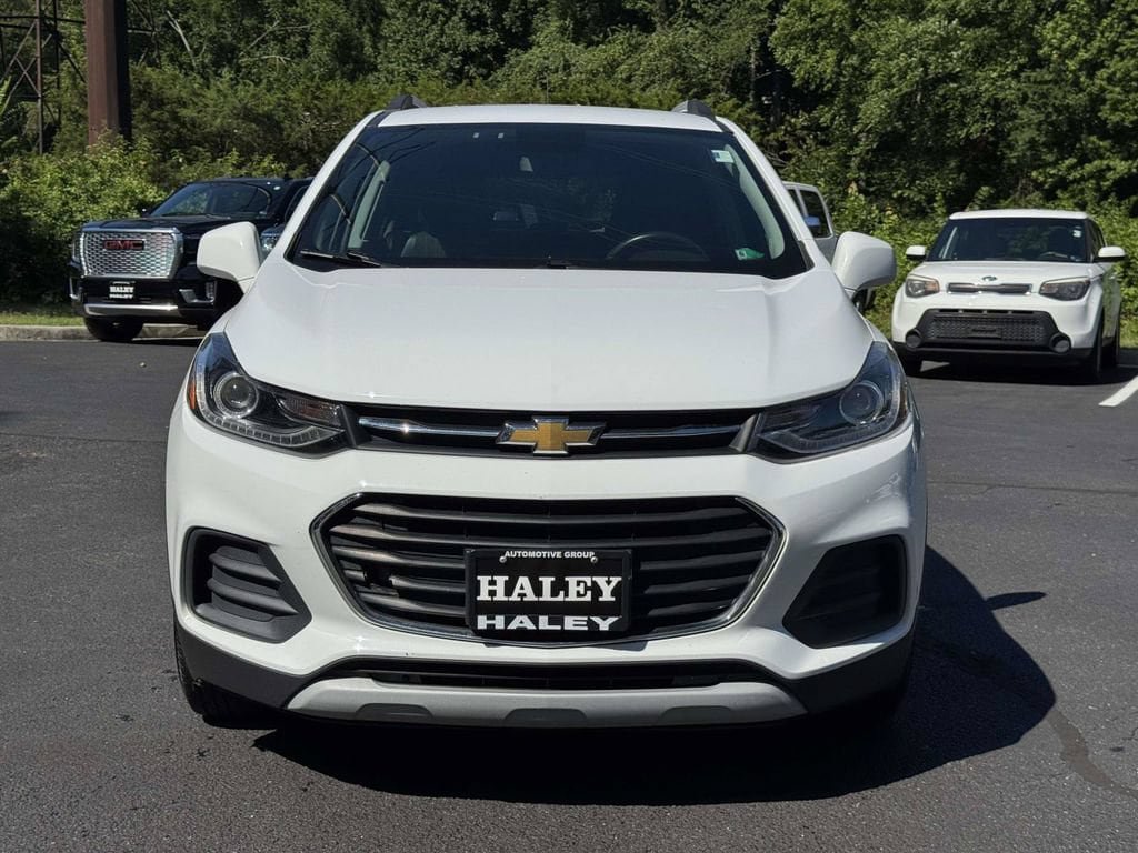 Used 2020 Chevrolet Trax LT w/ LT Convenience Package FWD image 26