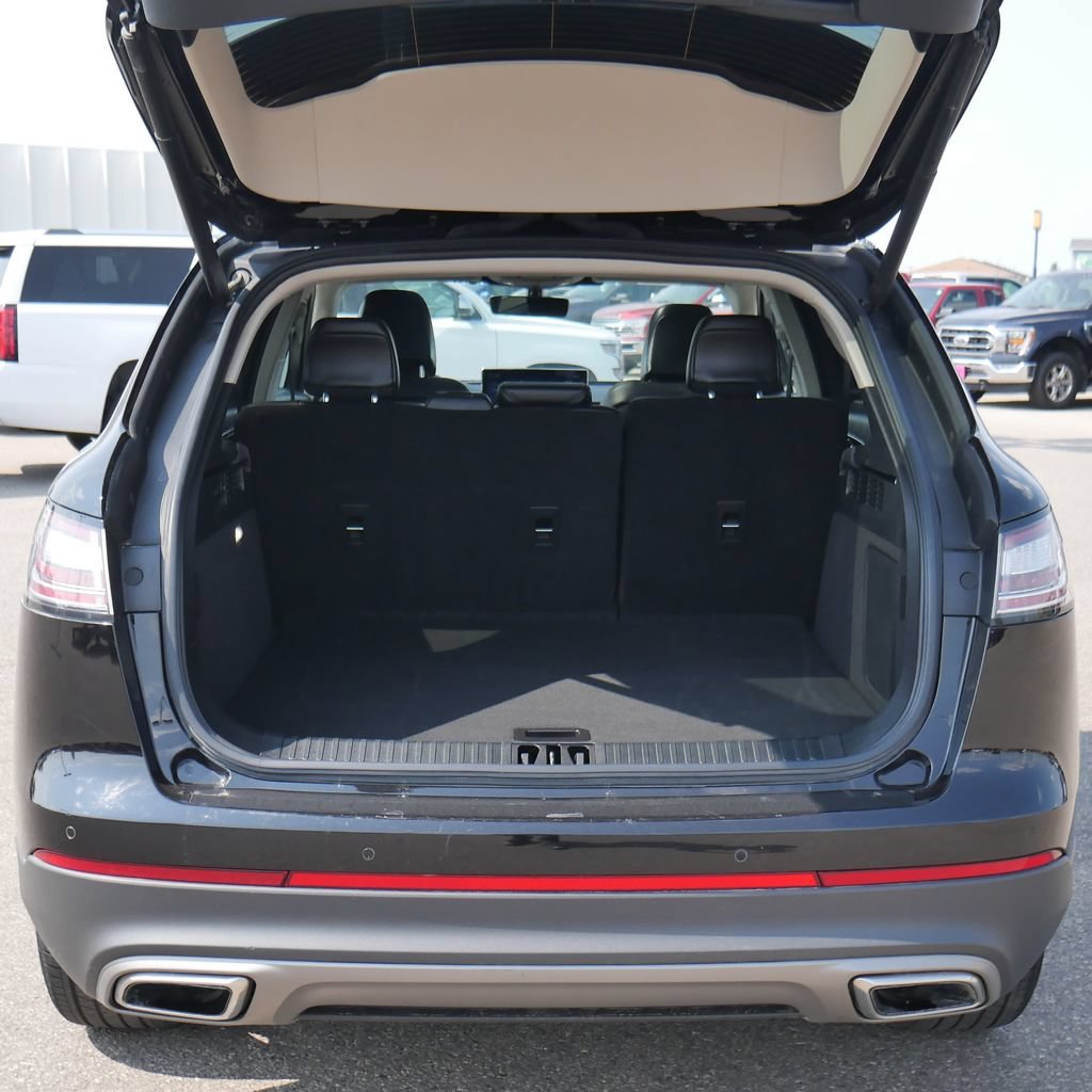 Used 2023 Lincoln Nautilus Reserve w/ Monochromatic Package AWD/4WD image 18