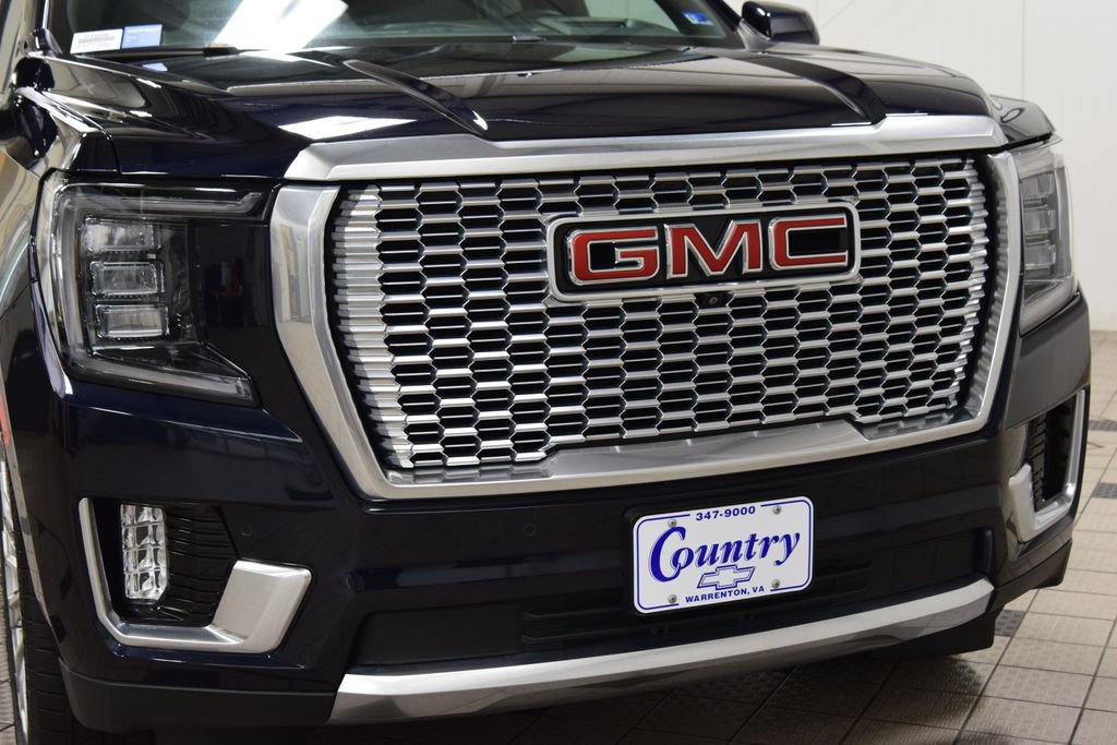 Used 2023 GMC Yukon XL Denali AWD/4WD image 13