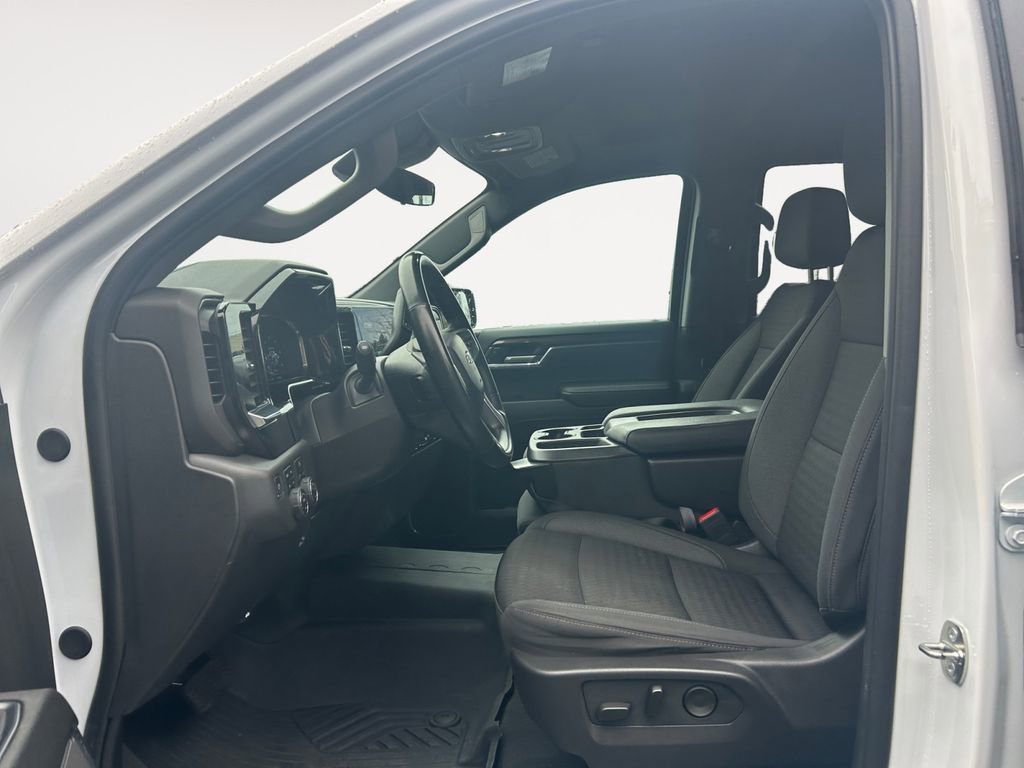 Used 2024 Chevrolet Silverado 1500 LT Trail Boss image 15