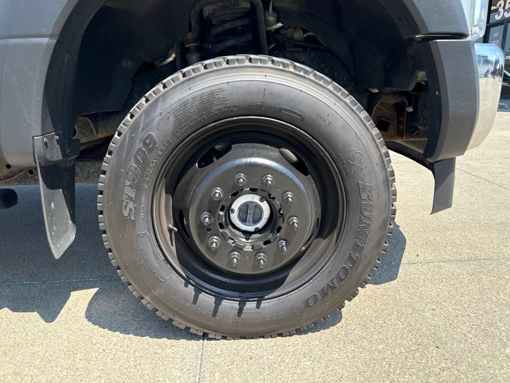 Used 2017 Ford F550 4x4 Regular Cab Super Duty image 39