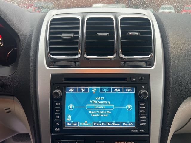 Used 2009 GMC Acadia SLT w/ Technology Package image 29