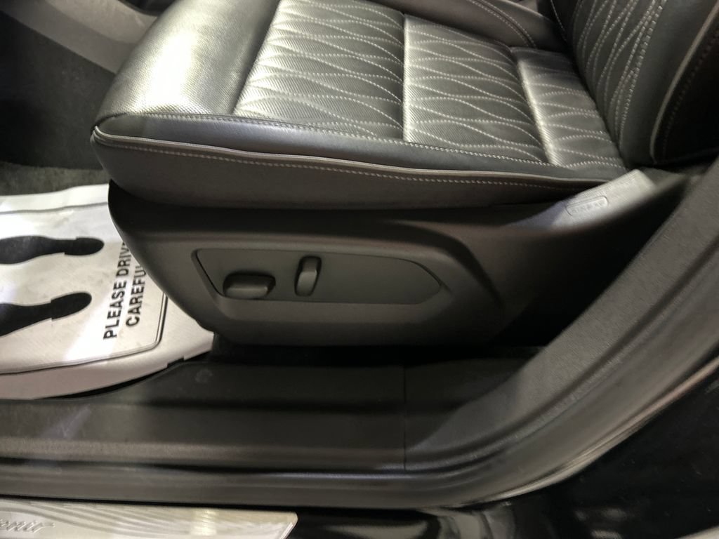 Used 2023 Buick Envision Avenir FWD image 11