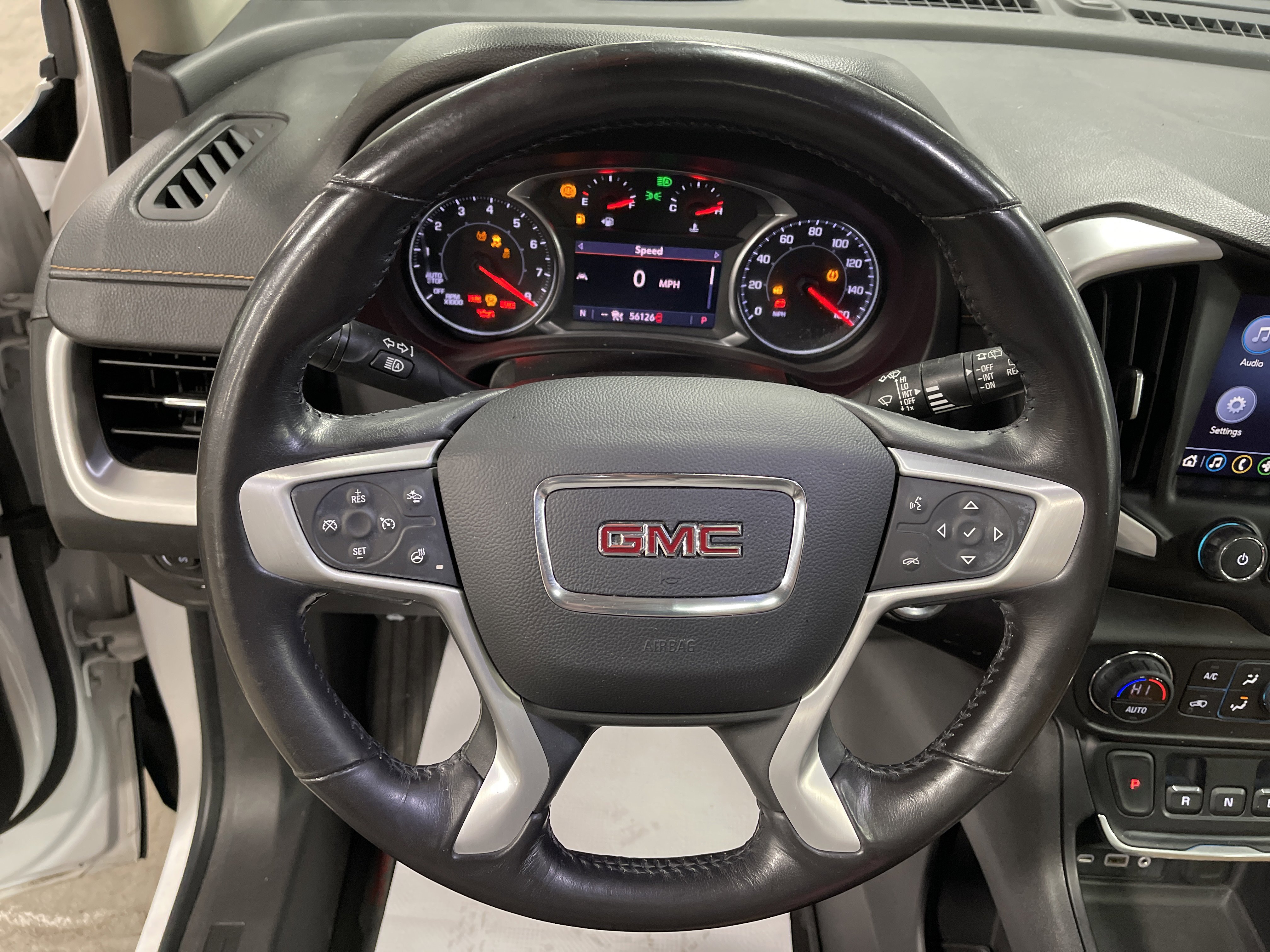 Used 2020 GMC Terrain SLT w/ Preferred Package image 18