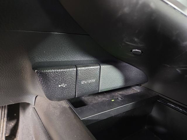 Used 2023 Toyota Camry XLE image 25