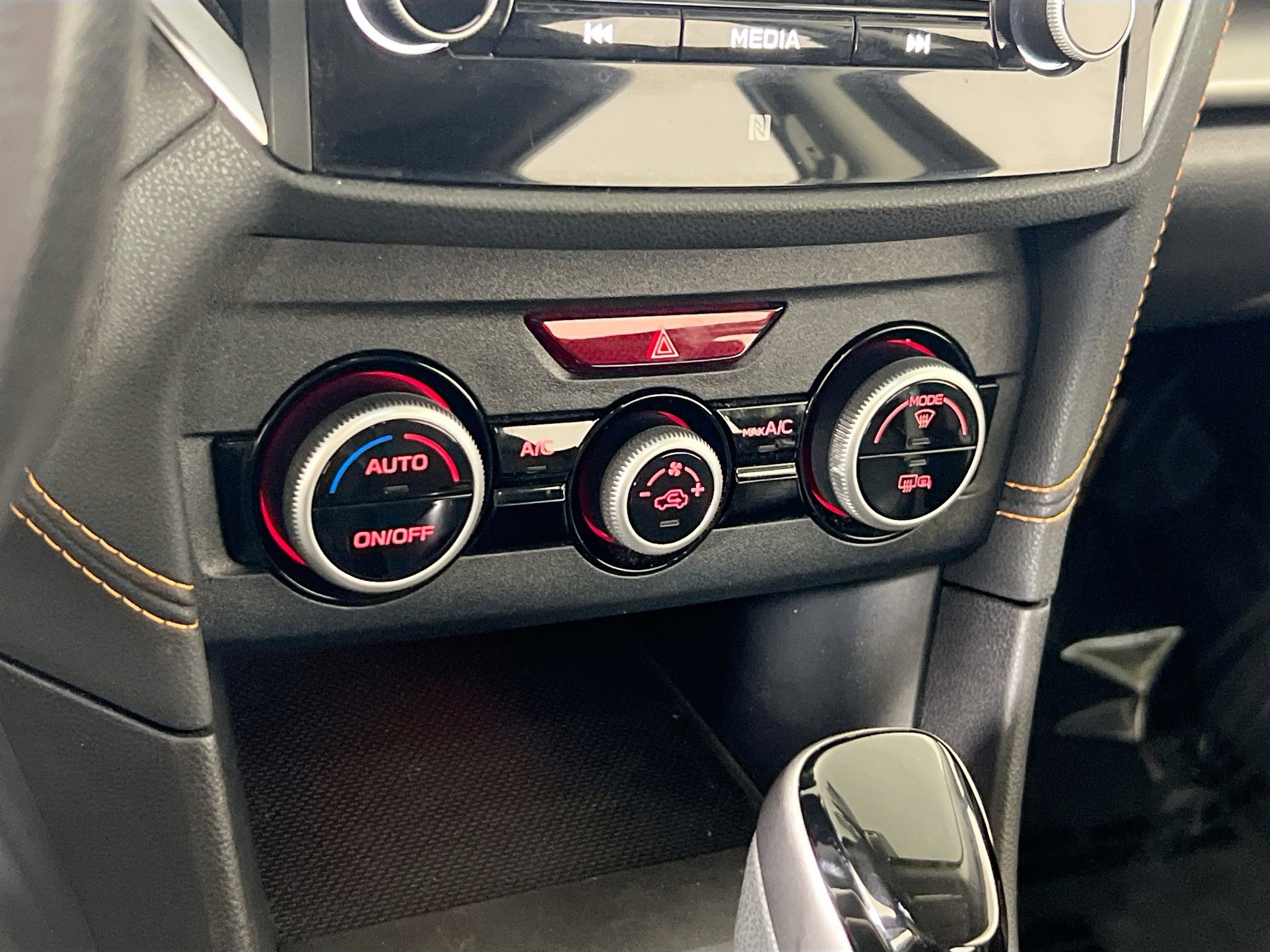 Used 2022 Subaru Crosstrek 2.5i Limited w/ Moonroof Package 2 image 16