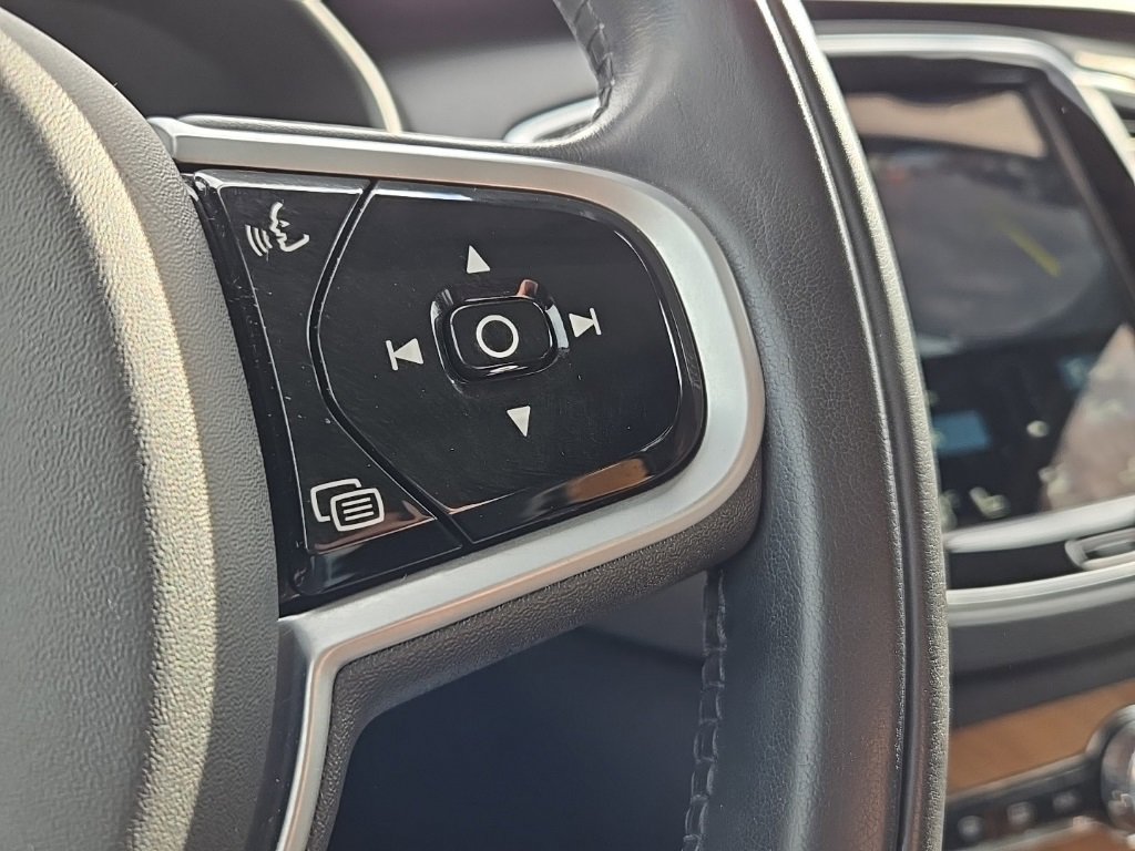 Used 2021 Volvo XC90 T6 Momentum w/ Climate Package image 20