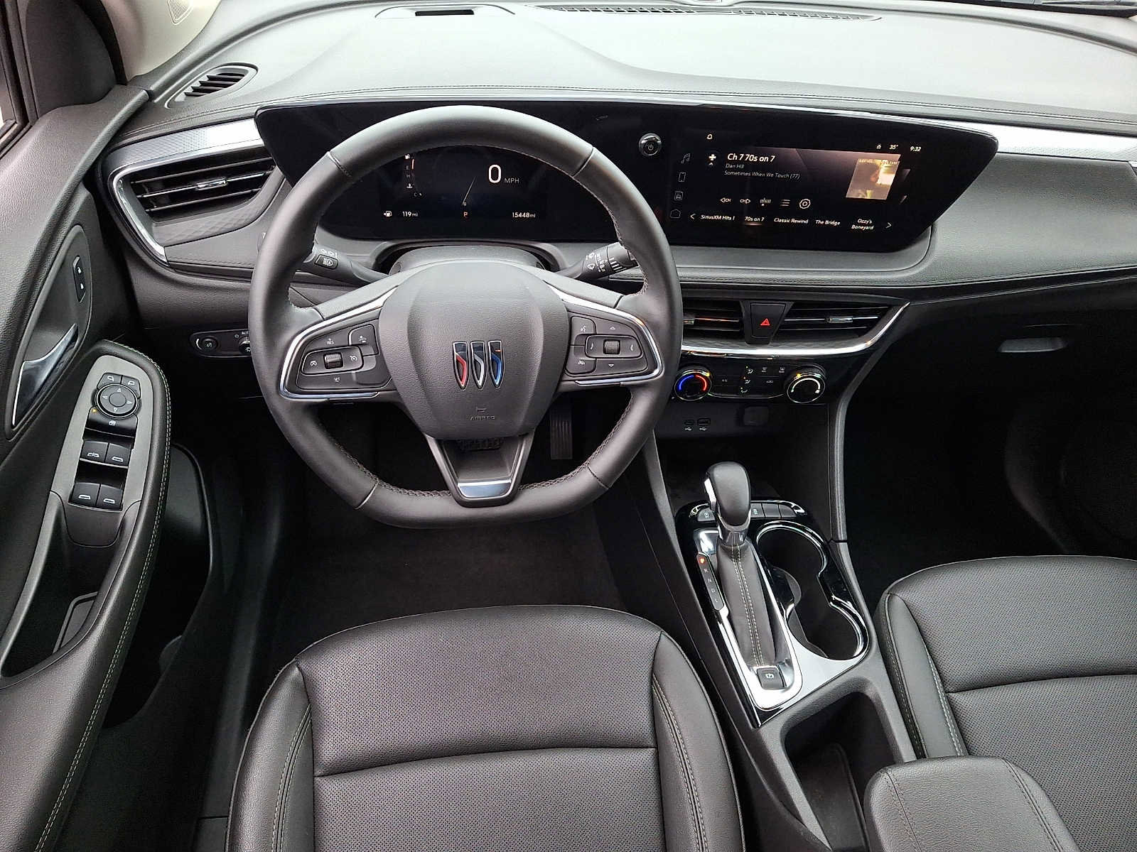 Used 2024 Buick Encore GX Sport Touring image 12