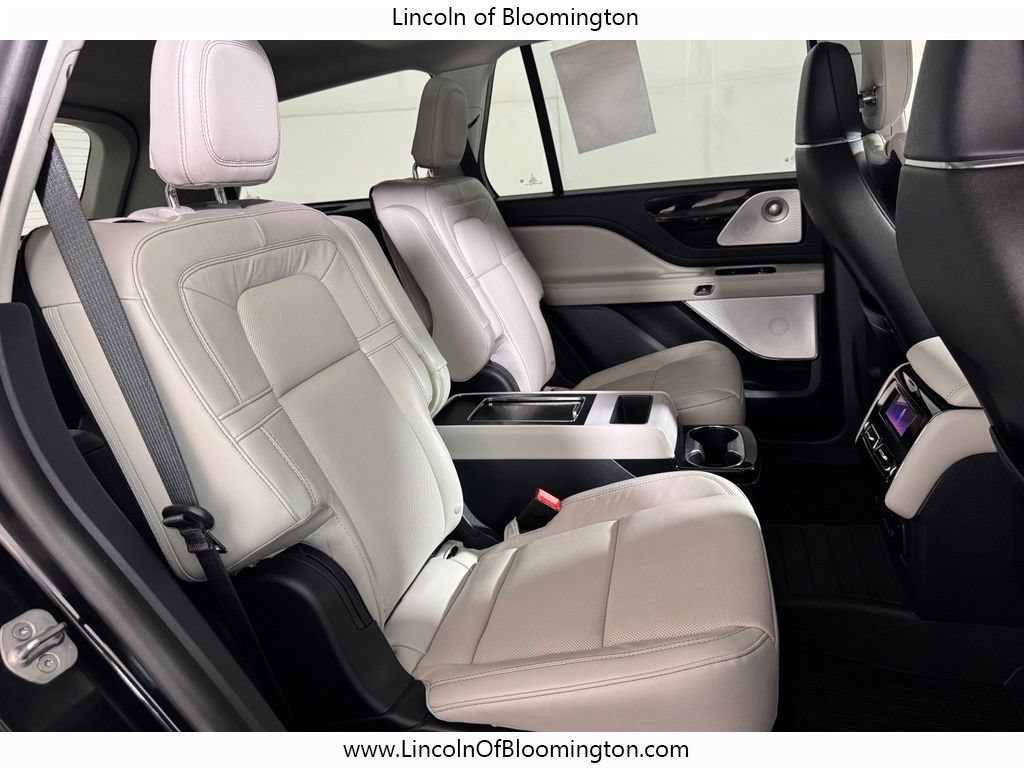 Used 2026 Lincoln Aviator Reserve w/ Equipment Group 201A AWD/4WD image 14