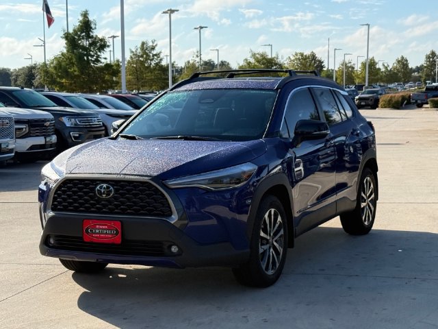 Used 2025 Toyota Corolla Cross XLE FWD image 9