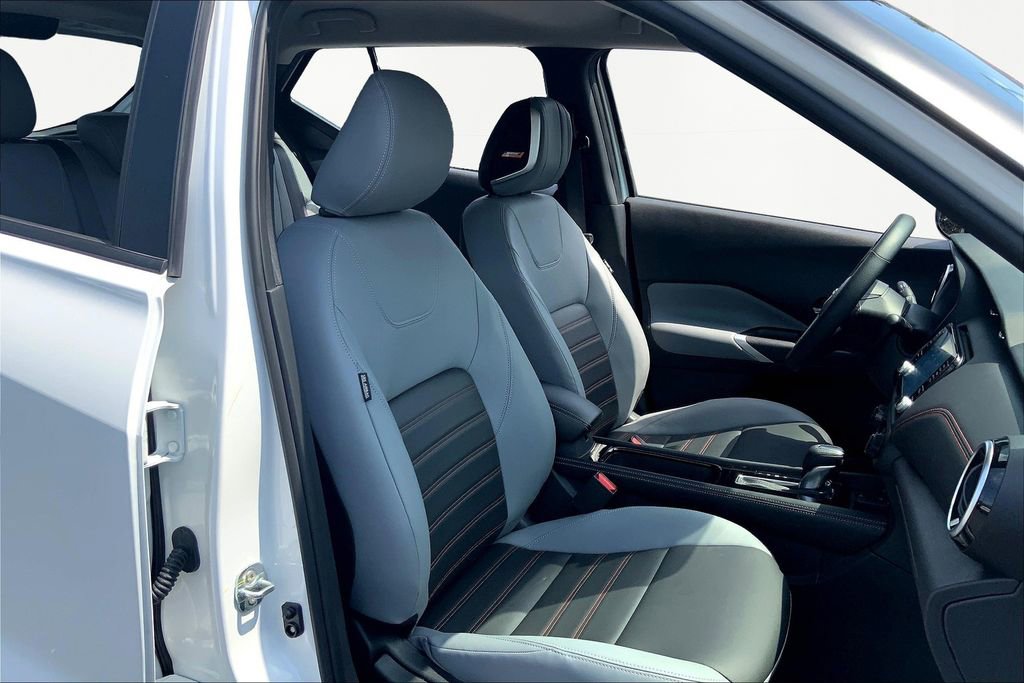 Used 2024 Nissan Kicks SR w/ SR Premium Package image 19