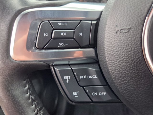 Used 2022 Ford Mustang GT w/ Black Accent Package RWD image 27