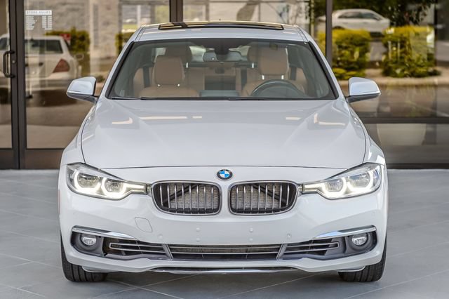 Used 2018 BMW 340i xDrive Sedan AWD/4WD image 5