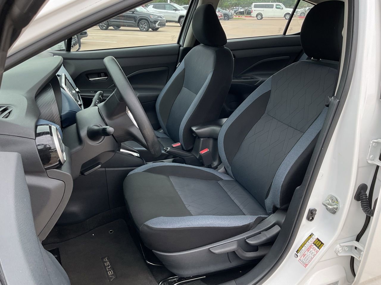 Used 2025 Nissan Versa SV image 14