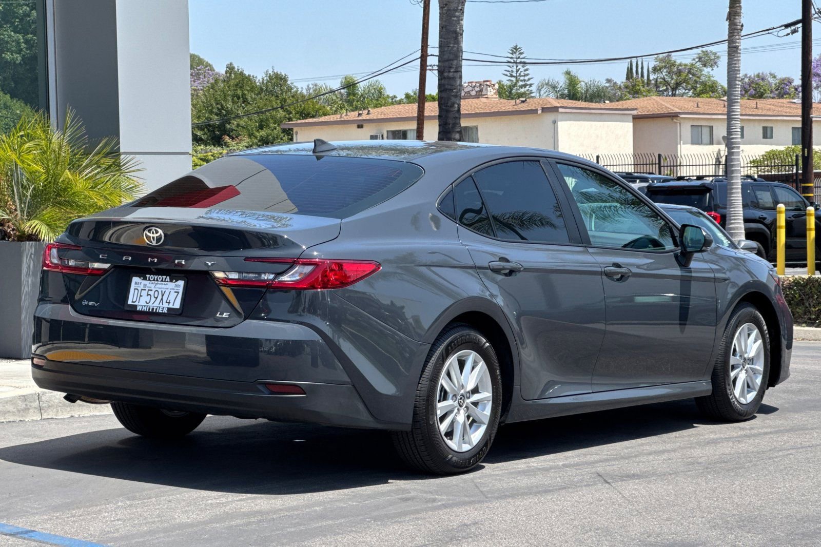 Used 2025 Toyota Camry LE FWD image 5
