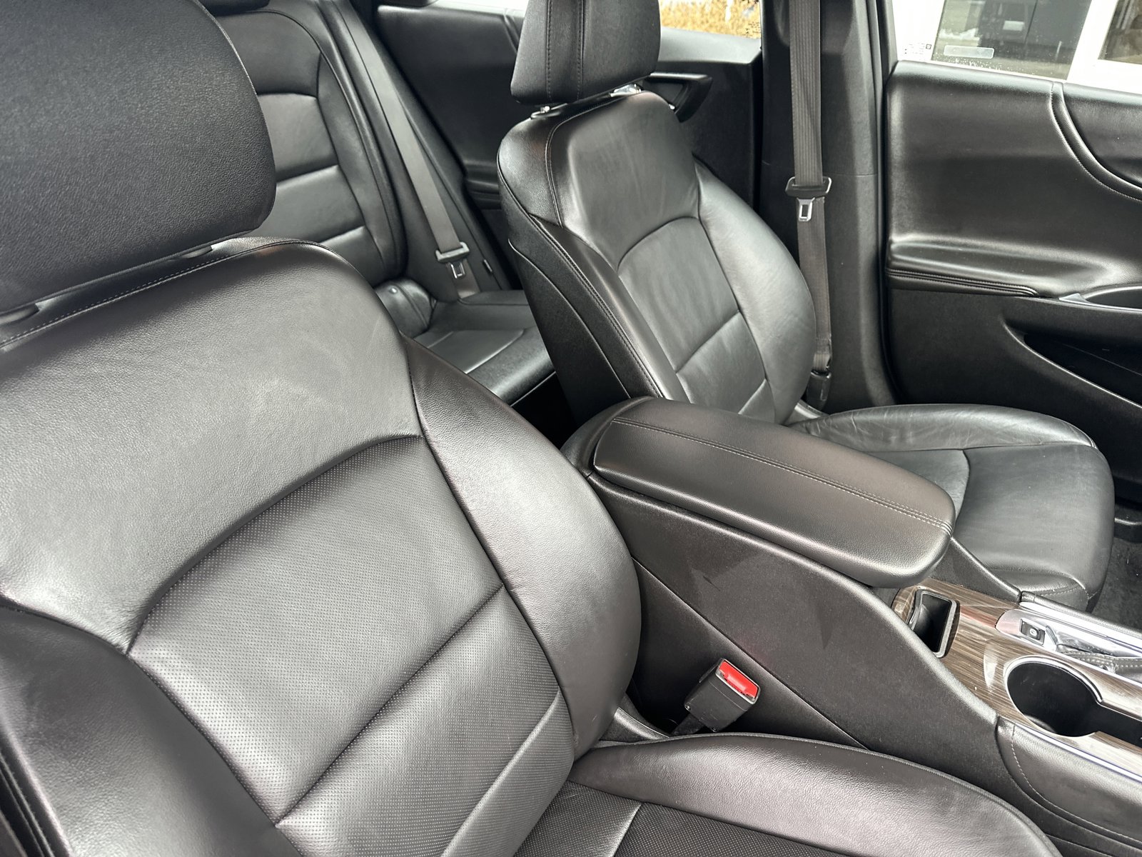 Used 2024 Chevrolet Malibu LT image 28