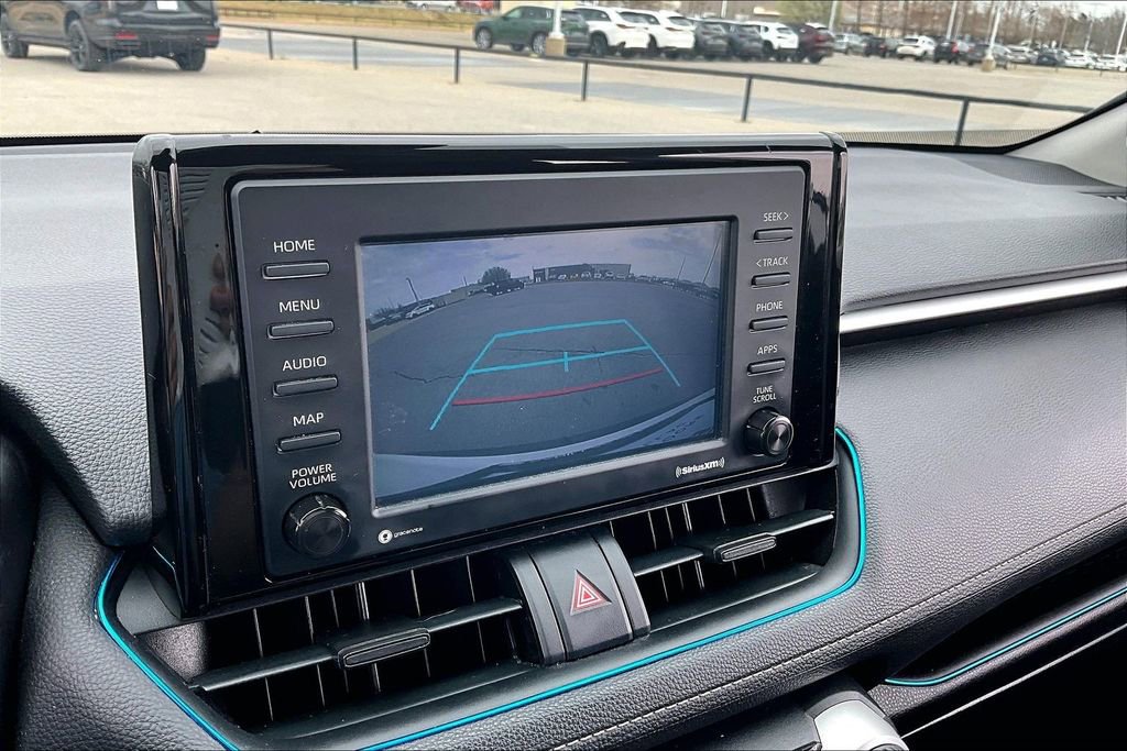 Used 2021 Toyota RAV4 LE image 22