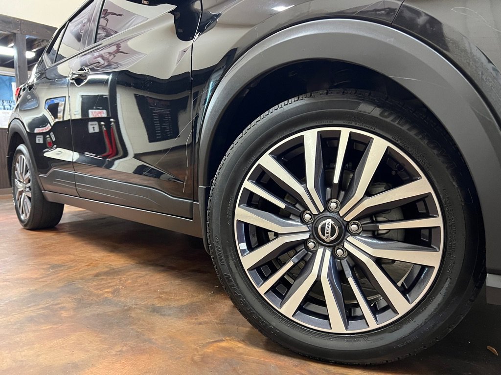 Used 2021 Nissan Kicks SV FWD image 38