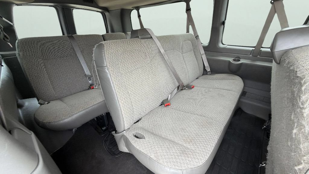 Used 2025 Chevrolet Express 3500 LT w/ LT Preferred Equipment Group RWD image 30
