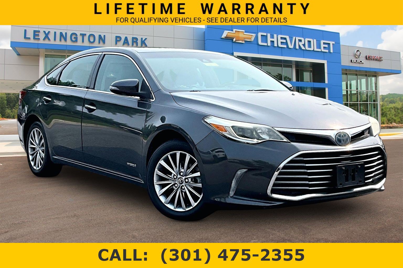 Used 2017 Toyota Avalon Limited w/ All Weather Liner Package FWD image 1
