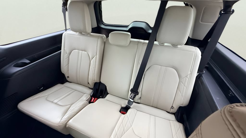 Used 2021 Ford Expedition Max Platinum RWD image 13