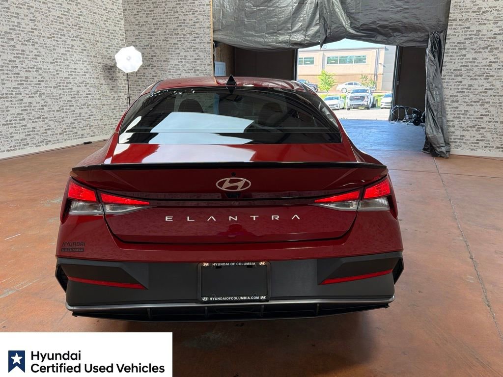 Used 2025 Hyundai Elantra Sport FWD image 7