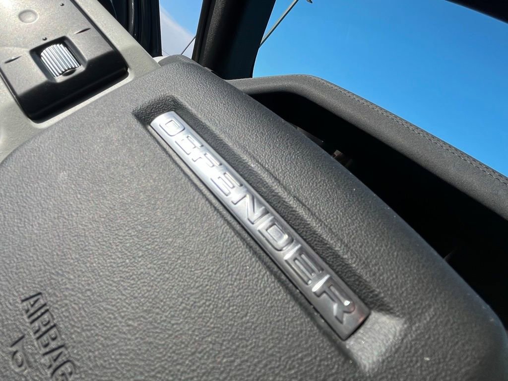 Used 2023 Land Rover Defender 110 SE image 42