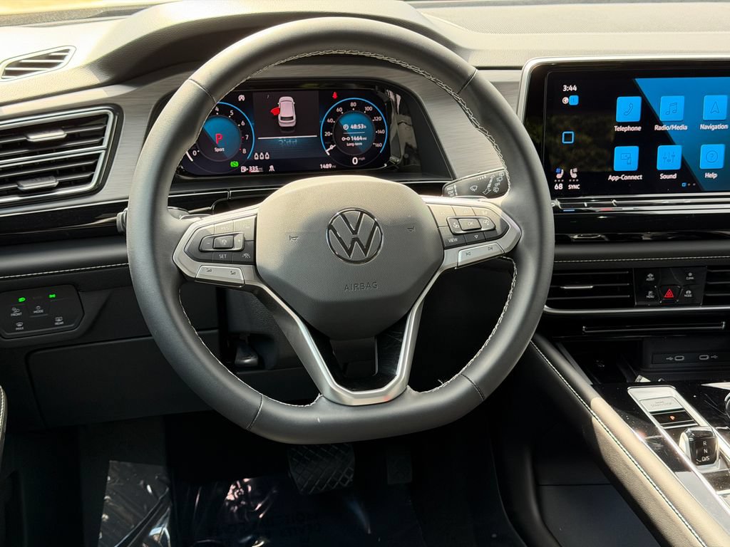 Used 2026 Volkswagen Atlas Cross Sport SE AWD/4WD image 13