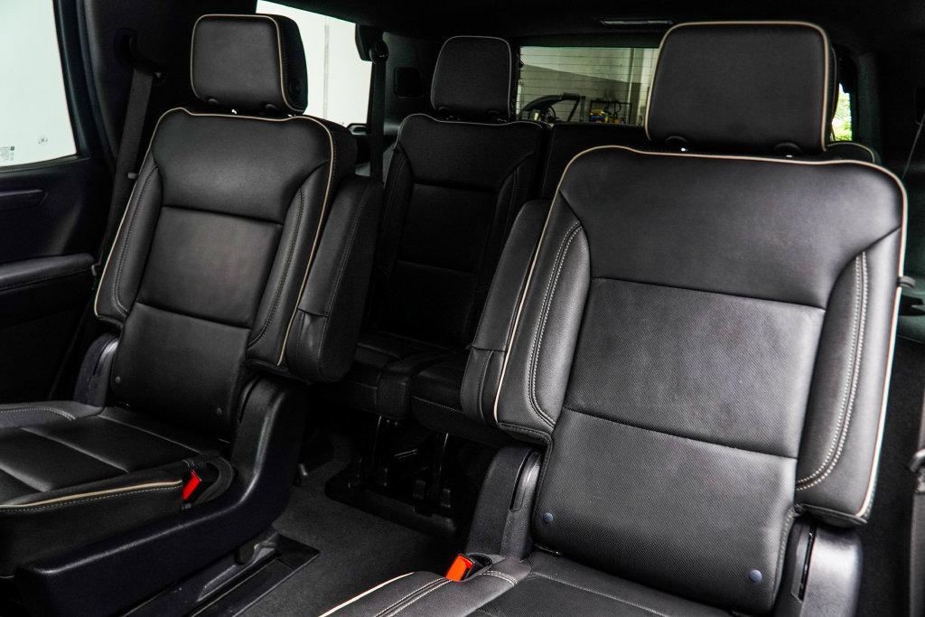 Used 2025 Chevrolet Tahoe Premier AWD/4WD image 49