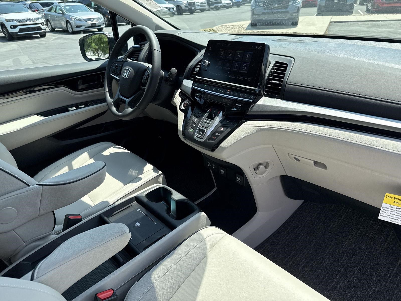 Certified 2026 Honda Odyssey Touring image 31