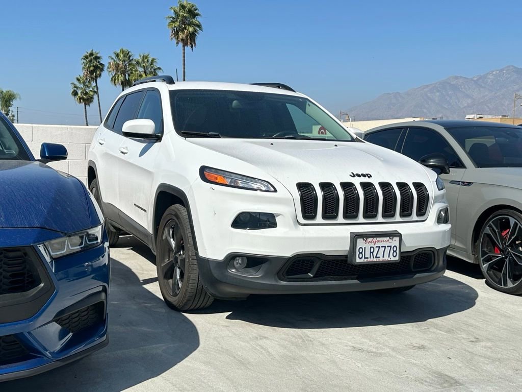 Used 2018 Jeep Cherokee Latitude w/ Altitude Package