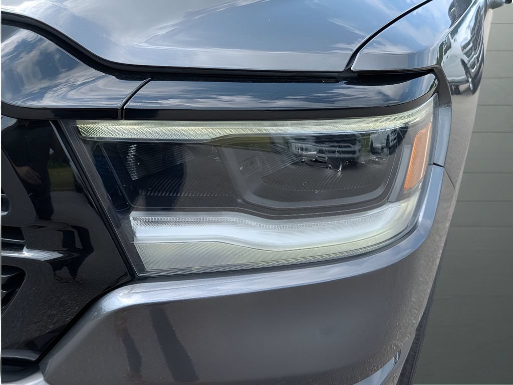 Used 2022 RAM 1500 Big Horn AWD/4WD image 12