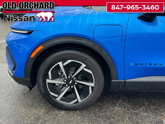 Used 2025 Chevrolet Equinox EV LT w/ Comfort Package image 8