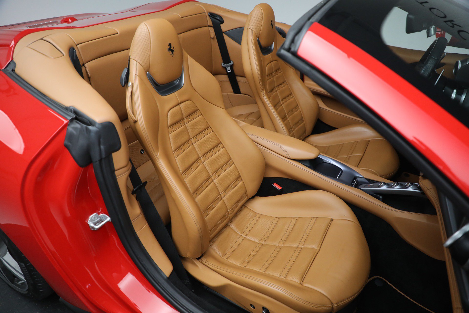 Used 2019 Ferrari Portofino RWD image 15
