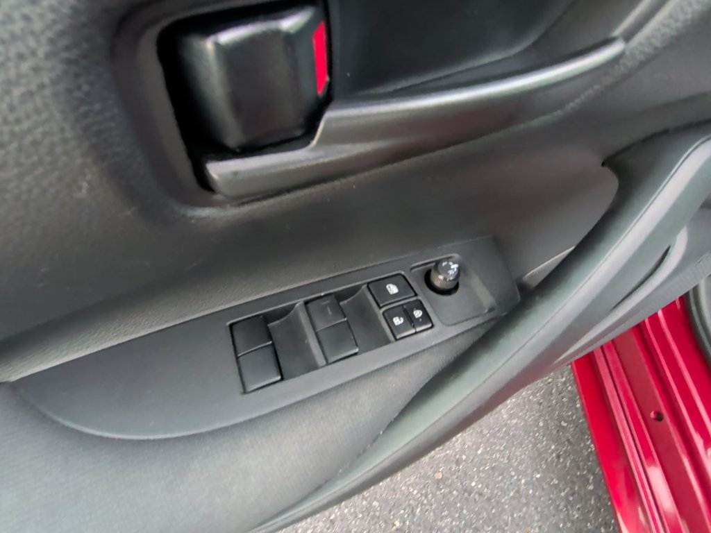 Used 2022 Toyota Corolla LE FWD image 13