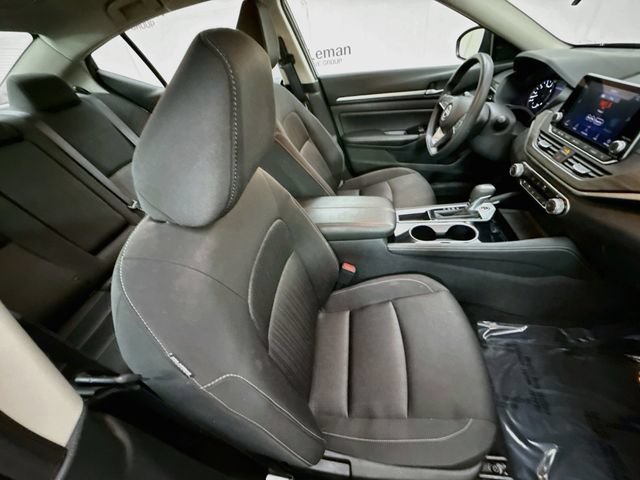 Used 2023 Nissan Altima 2.5 SV FWD image 25