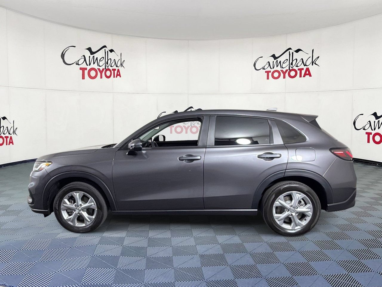 Used 2025 Honda HR-V LX image 4