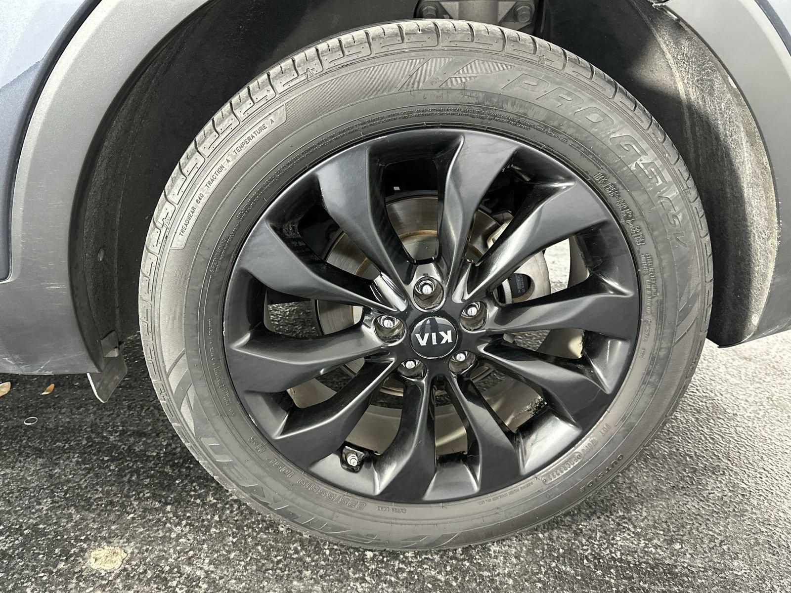 Used 2020 Kia Sorento S image 14