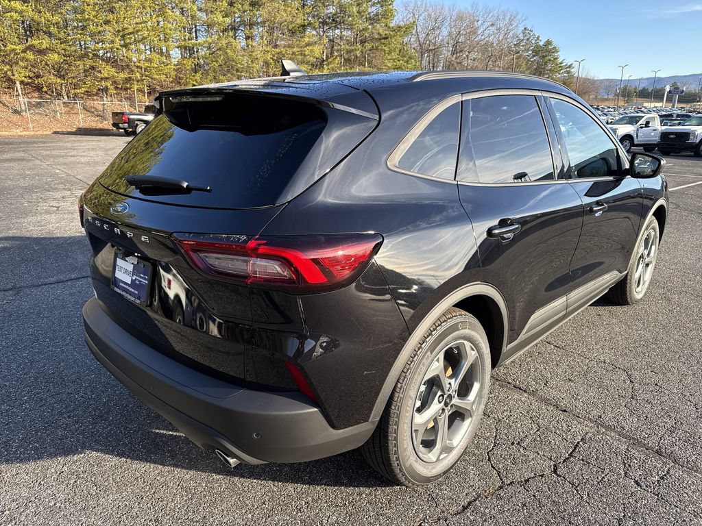 New 2026 Ford Escape ST-Line w/ Tech Pack #1 FWD image 8