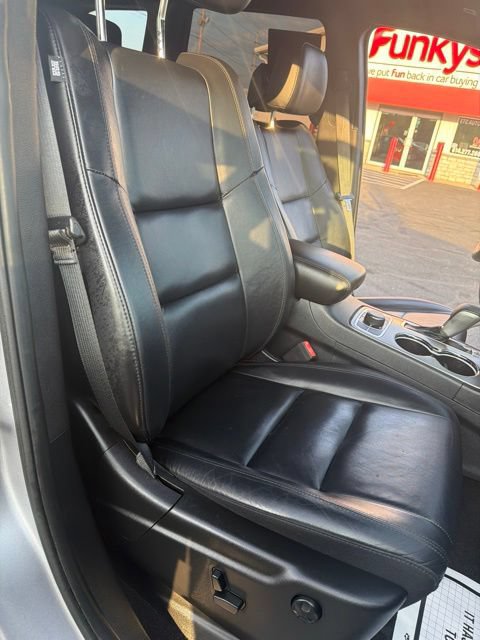 Used 2019 Jeep Grand Cherokee Limited AWD/4WD image 26