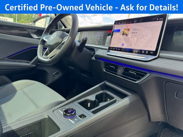 Certified 2026 Volkswagen Tiguan SE w/ Panoramic Sunroof Package AWD/4WD image 25